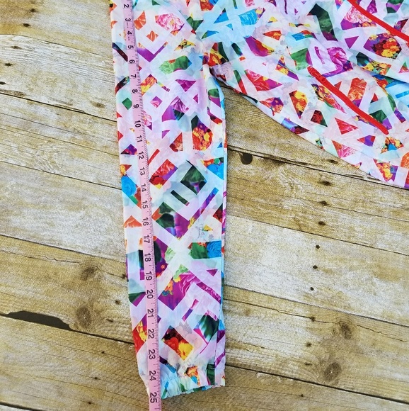 Adidas geo floral windbreaker - Picture 4 of 6